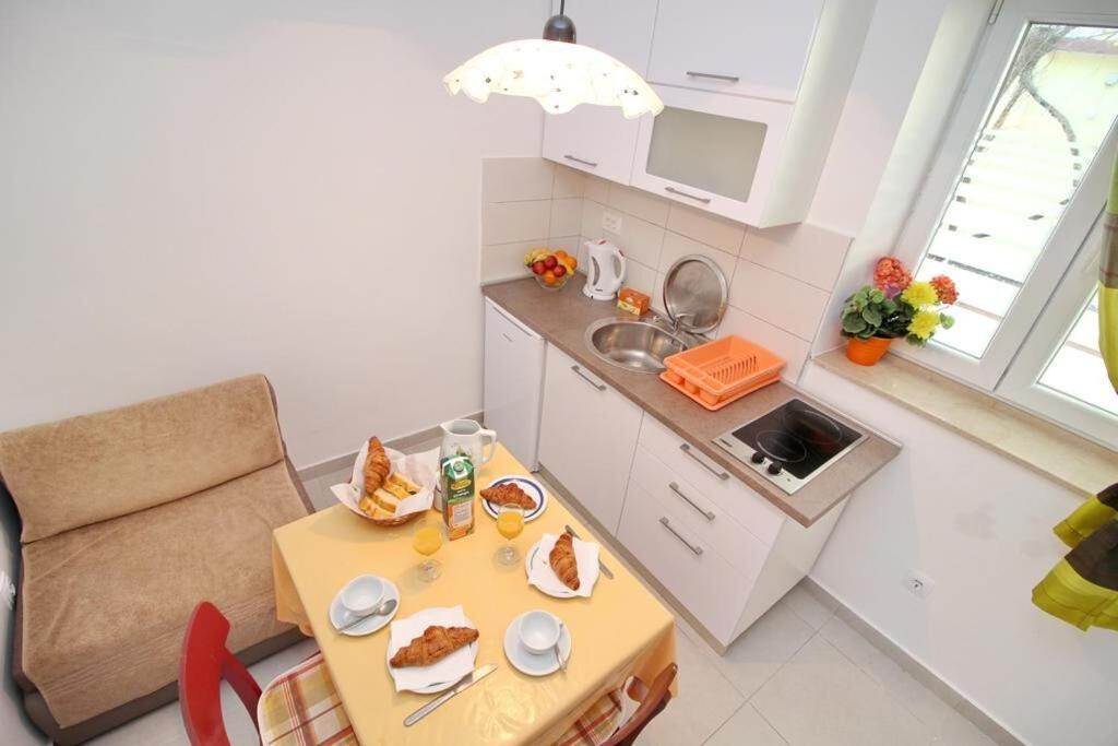 Apartments Paolo Okuklje Kültér fotó
